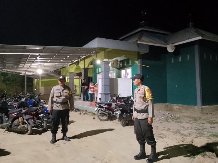 Agar Masyarakat Nyaman Beribadah,Polsek Simpang Kanan Lakukan Patroli Subuh